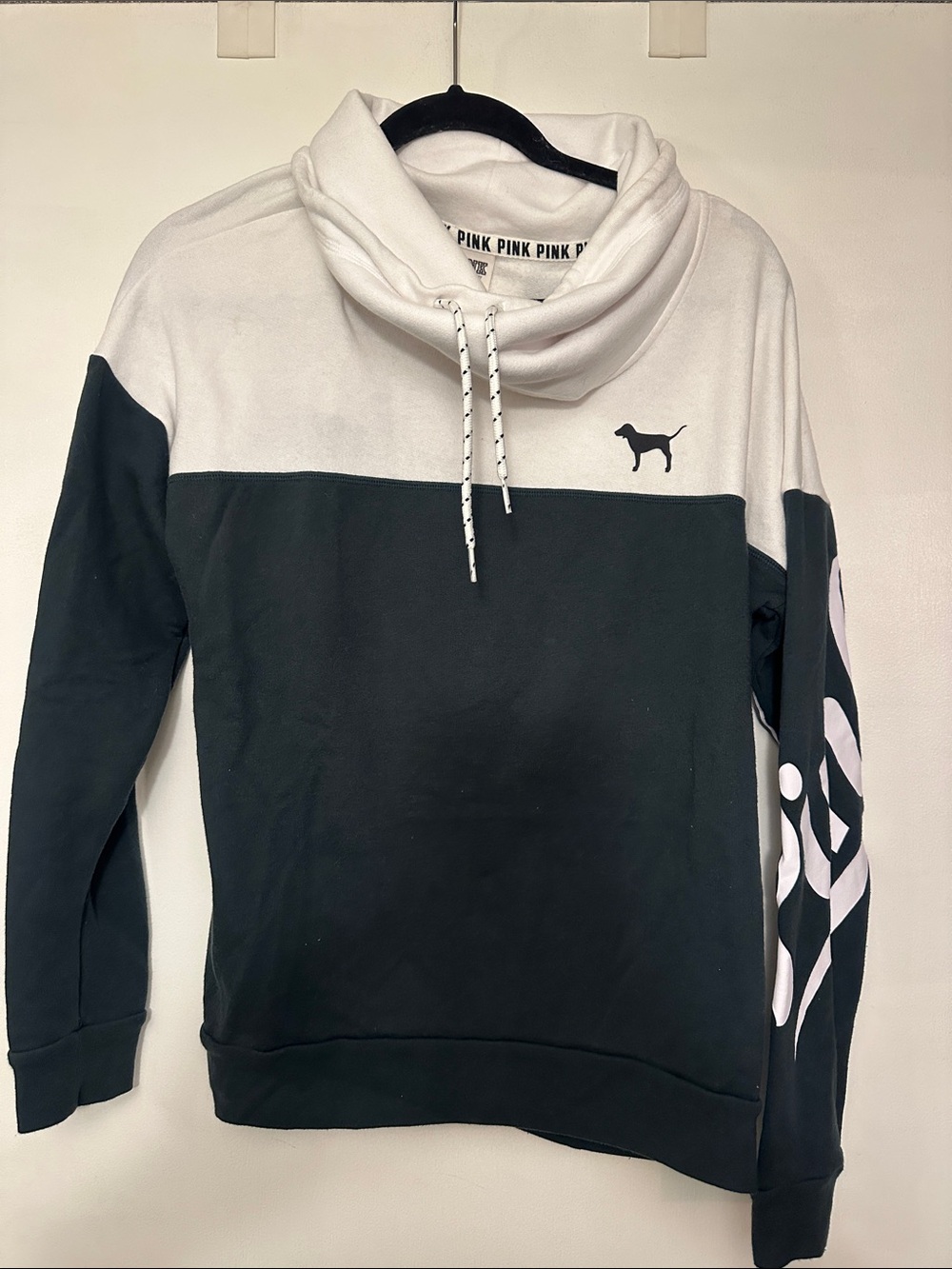 VS Pink Cowl Neck Green and White Pullover